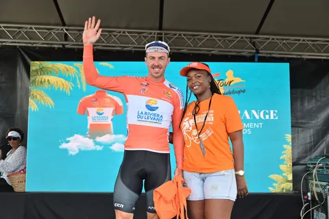 Cérémonie du maillot orange La Riviera du Levant, prix des sprints, après l'étape 4.