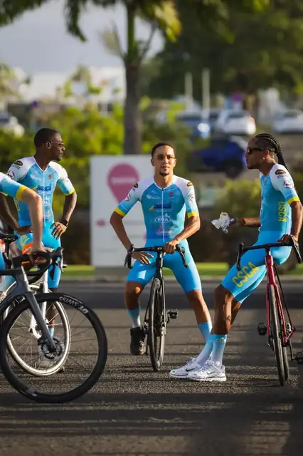 Présentation des équipes et des maillots du Tour de Guadeloupe 2026 à Destreland — photo 1