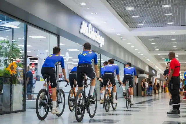Présentation des équipes et des maillots du Tour de Guadeloupe 2026 à Destreland — photo 5