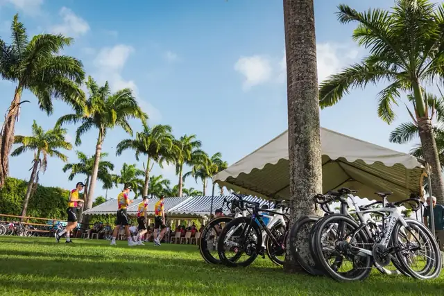 Présentation des équipes et des maillots du Tour de Guadeloupe 2026 à Destreland — photo 6